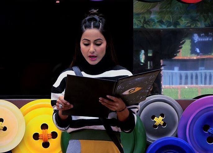 मीडिया रिपोर्ट्स में दावा किया जा रहा है कि हिना खान के हाथ बिग बॉस खत्म होते ही बड़े ऑफर्स लगे हैं. इसके साथ ही बताया जा रहा है कि हिना खान जल्द ही बॉलीवुड डेब्यू करती हुई भी नज़र आ सकती हैं.