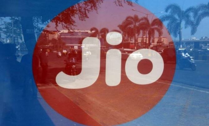 Reliance Jio Tops again in 4G download speed: TRAI रिलायंस जियो ने डाउनलोड स्पीड में सबको पछाड़ कर बनाया रिकॉर्ड