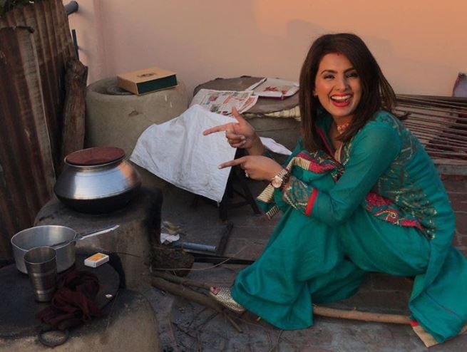harbhajan singh wife geeta basra troll over social media Photo: चूल्हे पर खाना पकाते गीता बसरा ने पोस्ट की पिंड की तस्वीर, हो रही ट्रोल