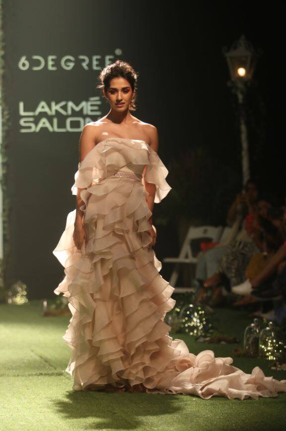 दिशा पाटनी से सुशांत सिंह राजपूत के साथ फिल्म 'एम.एस. धोनी' के जरिए बॉलीवुजड में कदम रखा था. (तस्वीर: मानव मंगलानी)