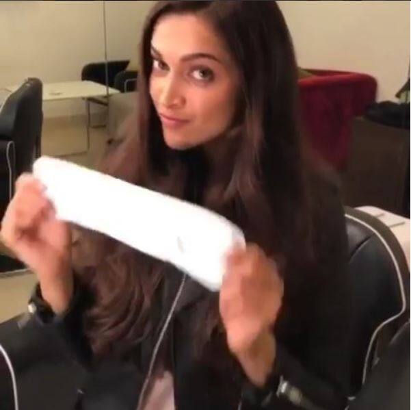 कई अवॉर्ड्स जीत चुकी अभिनेत्री दीपिका पादुकोण ने भी 'पैडमैन' के लिए अपने अंदाज में किया इंस्टा पर ये चैलेंज एक्सेप्ट किया.