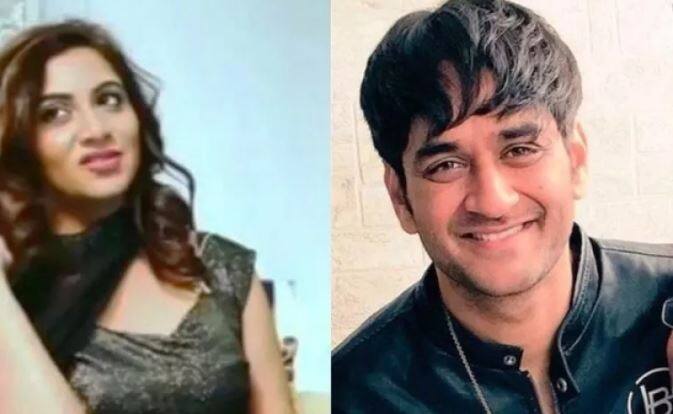 बिग बॉस के घर में अर्शी खान और विकास गुप्ता की बेहद ही खास दोस्ती किसी से छुपी नहीं थी. शो खत्म होने के बाद भी विकास और अर्शी लगातार पार्टियों में नज़र आ रहे थे.