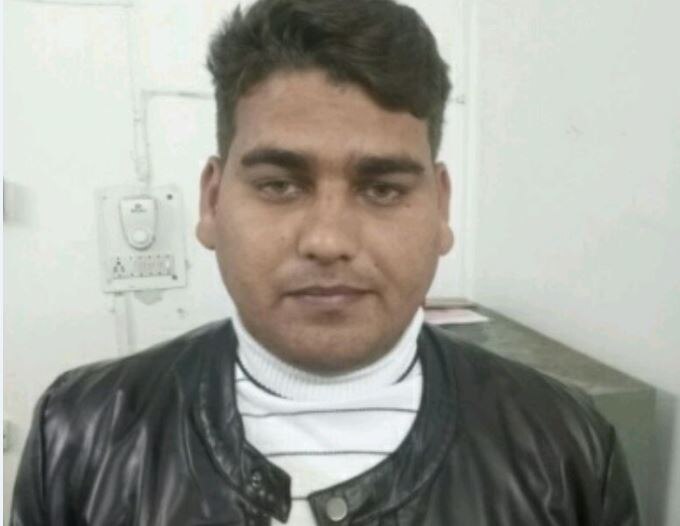 Suspected terrorist Sheikh Ali Akbar arrested by UP ATS कश्मीर में पकड़े गए चार आतंकियों के सहयोगी को यूपी एटीएस ने किया गिरफ्तार