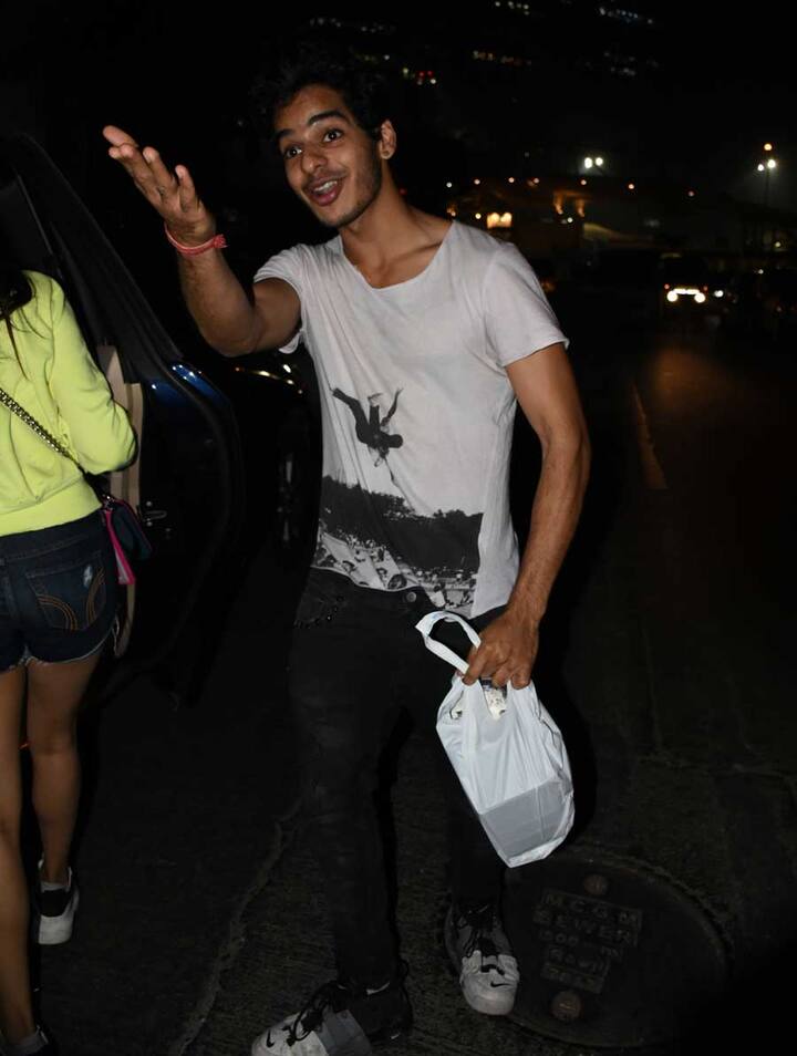 ये दोनों इन दिनों इस फिल्म की शूटिंग भी कर रहे हैं और अक्सर ही साथ नज़र आ जाते हैं. (Manav Mangalani)