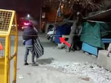 दिल्ली: पुलिस बैरिकेड के तार में फंसने से एक युवक की मौत, 4 कांस्टेबल सस्पेंड