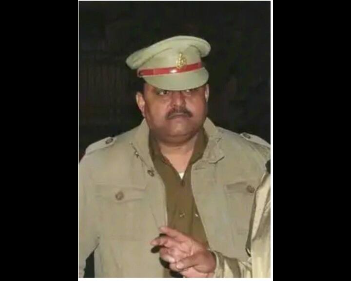 Meerut: A police inspector accused for rape of a women constable मेरठ: पुलिस इंस्पेक्टर पर पिस्टल दिखाकर महिला कांस्टेबल से रेप करने का आरोप
