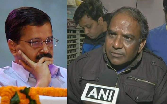 कम मुआवजे को लेकर केजरीवाल से नाराज अंकित के पिता ankit’s father is not happy with compensation promised by delhi government कम मुआवजे को लेकर केजरीवाल से नाराज अंकित के पिता