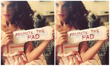 जैकलीन ने पैड पर लिपस्टिक से लिख पोस्ट की तस्वीर, हो रहीं ट्रोल