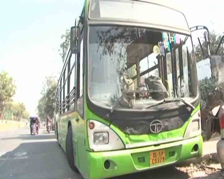 Noida: A student died in a road accident, injured fellow नोएडा: सड़क हादसे में एक छात्र की गई जान, साथी हुआ घायल