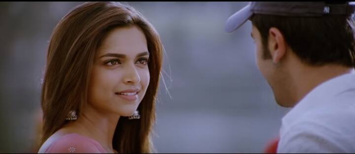 2013 में रणबीर कपूर और दीपिका पादुकोण की फिल्म 'ये जवानी है दीवानी' रिलीज हुई. फिल्म में रणबीर-दीपिका की जोड़ी को खूब पसंद किया और फिल्म ने बॉक्स ऑफिस पर जोरदार कमाई की. कई सितारों से सजी इस फिल्म ने करीब 188.57 करोड़ की कमाई की थी.  