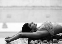 सदाबहार मंदिरा बेदी ने अपनी हालिया तस्वीरों से लगाई इंटरनेट पर आग