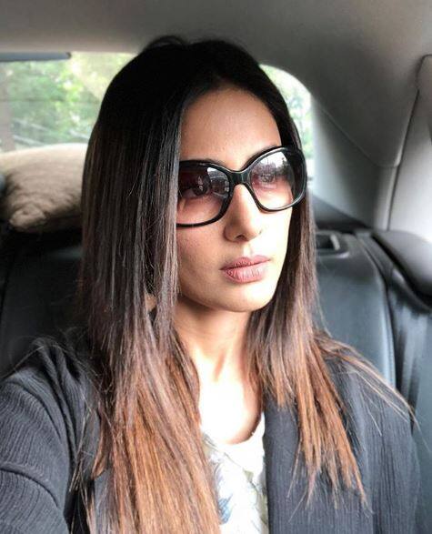 बता दें कि बिग बॉस के घर से बाहर आने के बाद ही हिना खान ने बताया था कि वह अपने ब्वॉयफ्रेंड रॉकी के साथ वर्ल्ड टूर पर जाना चाहती हैं.