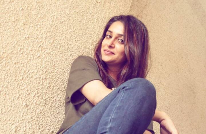 एंटरटेनमेंट पोर्टल पिंकविला की माने तो दीपिका और शोएब इस महीने के अंत तक शादी कर सकते हैं. रिपोर्ट में दावा किया गया है कि दीपिका और शोएब ने अपनी शादी की तैयारिंया भी शुरू कर दी हैं.