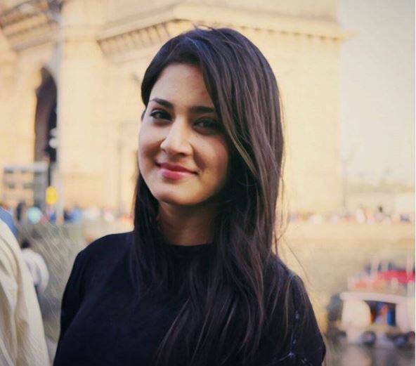 बता दें कि 'नामकरण' एक रोमांटिक ड्रामा बेस्ड सीरियल है. इस सीरियल में 'अवनि' का किरदार काफी मशहूर रहा है. शो में उनकी मौत होना दर्शकों को हैरान कर सकता है. मशहूर फिल्मनिर्माता महेश भट्ट ने अदिति को इस किरदार को निभाने के लिए शुक्रिया कहा है.