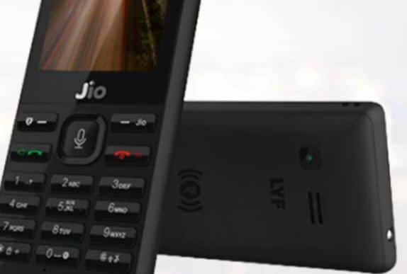 According to cmr india report the jio phone become number one sealing phone in feature category 'द जियो फोन' ब्रिकी के मामले में बना नंबर 1: रिपोर्ट