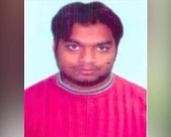 Delhi Police arrest alleged Indian Mujahideen terrorist wanted in 5 bomb blast cases दिल्ली पुलिस को मिली बड़ी कामयाबी, 10 साल से फरार 15 लाख का इनामी आतंकी गिरफ्तार