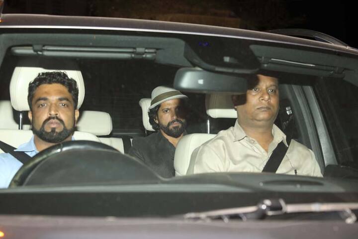 फरहान अख्तर भी दिखाई दिए.