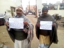 एनकाउंटर का डर? तख्ती लेकर पुलिस के सामने पहुंचे अपराधी, कहा- अच्छा आदमी बनूंगा