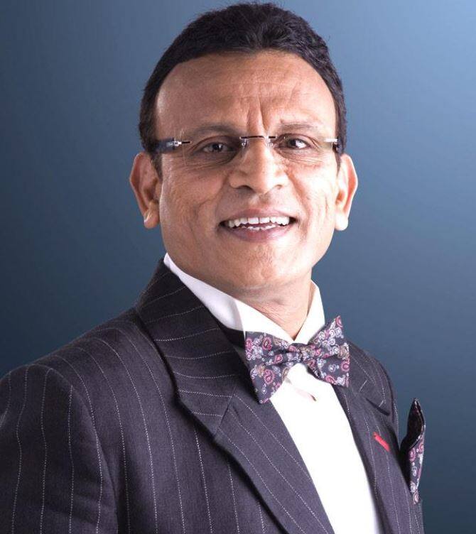 बहुत कम लोग जानते हैं कि अन्नू कपूर के पिता एक नाटक कंपनी चलाया करते थे और उस समय इस काम को बड़ी नीची निगाह से देखा जाता था. उस दौर में इन्हें नौटंकीवाला कहा जाता था और वो लोग बंजारों की तरह जिंदगी जिया करते थे.