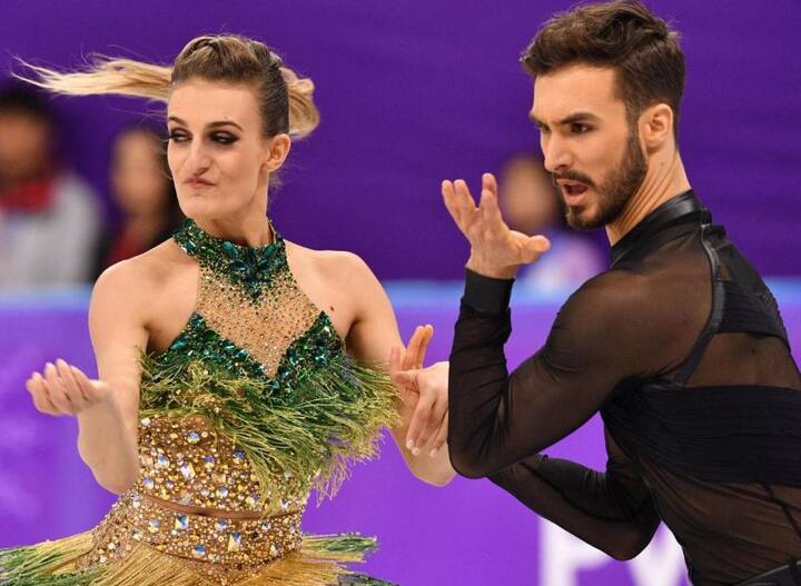  मगर खिलाड़ी ने अपनी इस बात की बिना परवाह किए और बिना असहज हुए अपना पूरा परफॉर्मेंस खत्म किया. 