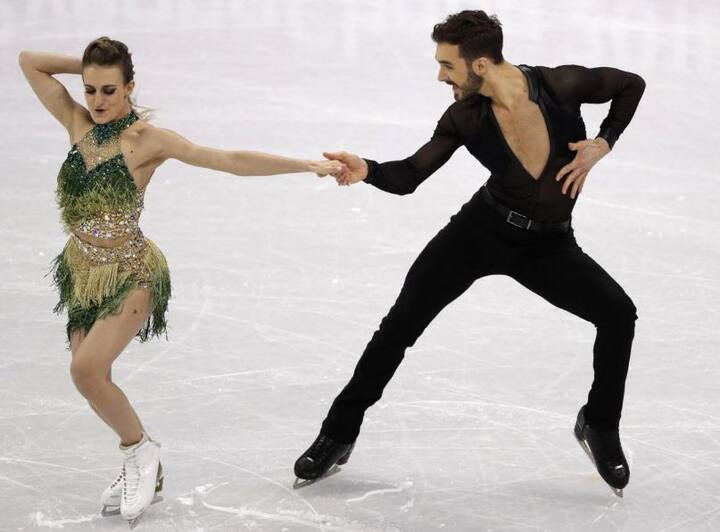 देखें Gabriella Papadakis के परफॉर्मेंस के दौरान की तस्वीरें