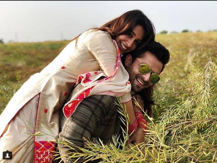 भोपाल में ही दीपिका और शोएब ने प्री-वेडिंग फोटोशूट कराया है. ये फोटोशूट देखते ही आपको शाहरुख-काजोल की फिल्म दिलवाले दुल्हनिया ले जाएंगी की याद आ जाएगी.