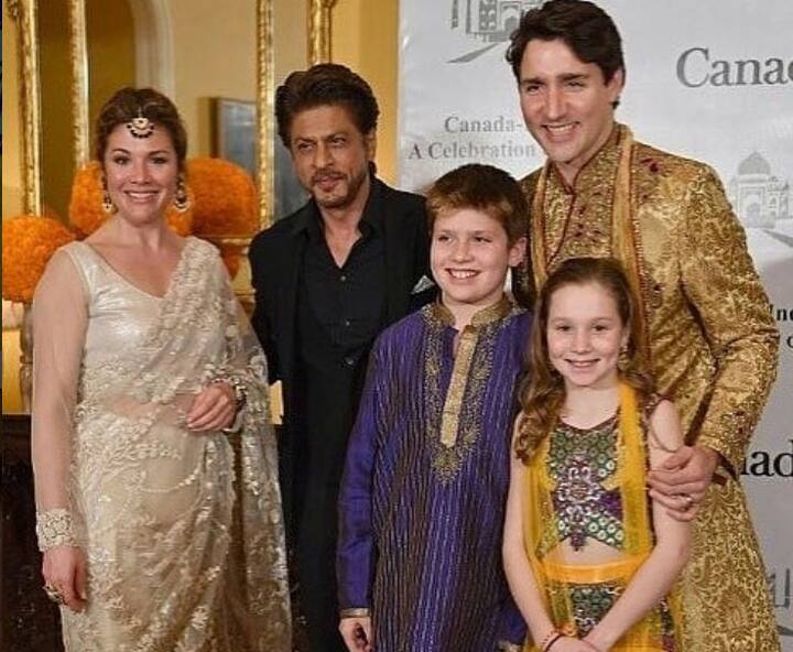 इस दौरान प्रधानमंत्री ट्रूडो और उनके पूर परिवार ने किंग खान शाहरुख से मुलाकात की और दोनों ने साथ में काफी देर बातचीत भी की.