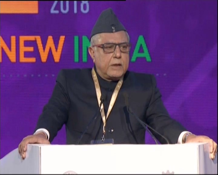 जी एक्सेल ग्रुप के चेयरमैन सुभाष चंद्रा ने भी यूपी में बड़े निवेश का एलान किया है. जी एक्सेल ग्रुप यूपी में 18,750 करोड़ रुपये का निवेश करेगा. यूपी में अब तक कुल लगभग 90 हजार करोड़ रुपये का एलान किया जा चुका है.