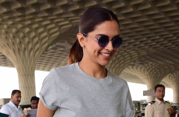 इसी तकलीफ के चलते दीपिका इस वक्त ट्रीटमेंट करवा रही हैं और डॉक्टर्स ने फिलहाल उन्हें आराम करने की सलाह दी है. इसी के चलते दीपिका को फिलहाल विशाल भारद्वाज की आगामी फिल्म के लिए डेट्स आगे बढ़वानी पड़ी. 