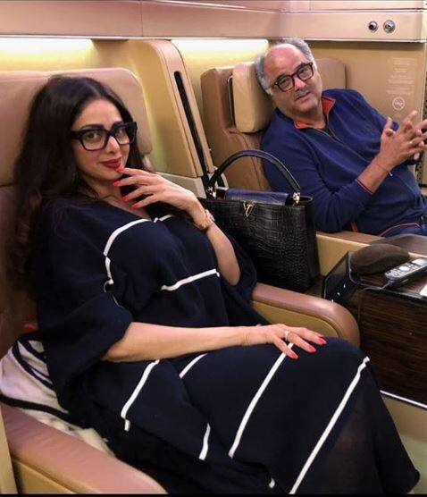 बचपन में ही अपना फिल्मी सफर शुरू करने वाली श्रीदेवी ने 12 साल की उम्र में ही बॉलीवुड में बतौर बाल कलाकार कदम रखा.