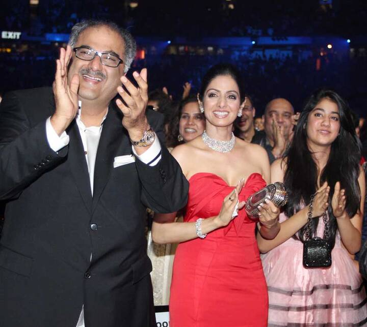 आपको बता दें कि भांजे की शादी में शिरकत करने पहुंची श्रीदेवी का शनिवार दे रात दिल का दौरा पड़ने से निधन हो गया था.