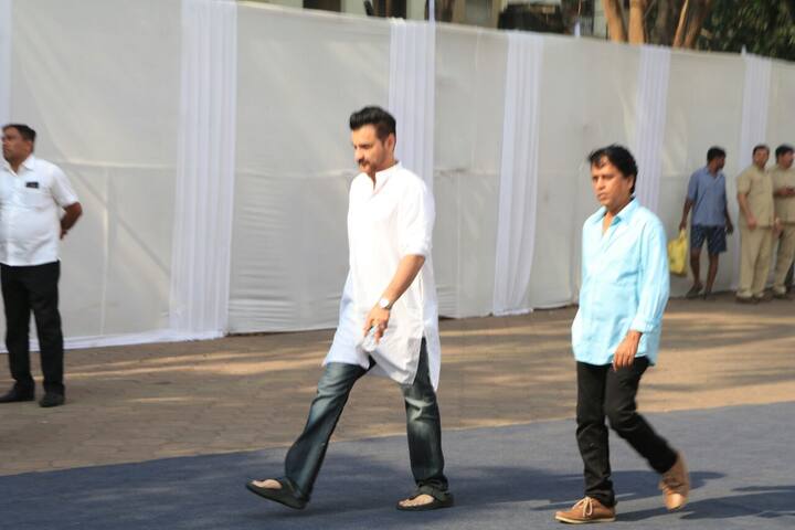 संजय कपूर नज़र आए.