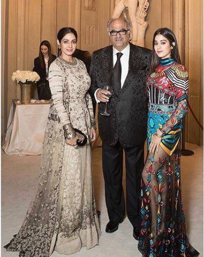 उसी साल रिलीज हुई फिल्म ‘नगीना’ में उनके नागिन के किरदार को दर्शकों ने खूब सराहा.