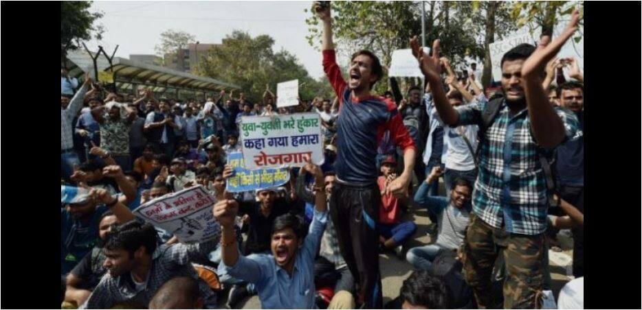 SSC paper leak case: Commission decides to recommend CBI inquiry पेपर लीक मामला: SSC ने CBI जांच की सिफारिश का फैसला किया