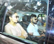 PHOTOS: अंतिम संस्कार के बाद श्रीदेवी के घर पति विराट कोहली संग पहुंची अनुष्का शर्मा, परिवार को दी सांत्वना