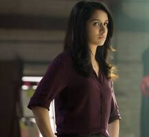 First Look: फिल्म \'साहो\' से समाने आया श्रद्धा कपूर का लुक, आते ही वायरल हुई तस्वीर