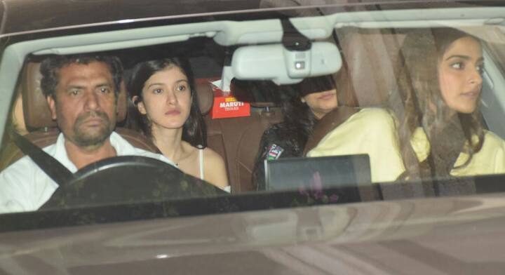 जिसके कारण उनका परिवार चाहता था कि जाह्नवी अपना बर्थडे खुशी से मनाएं. (तस्वीर: मानव मंगलानी)