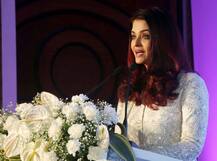 VIDEO: पिता को याद कर भावुक हुईं ऐश्वर्या राय