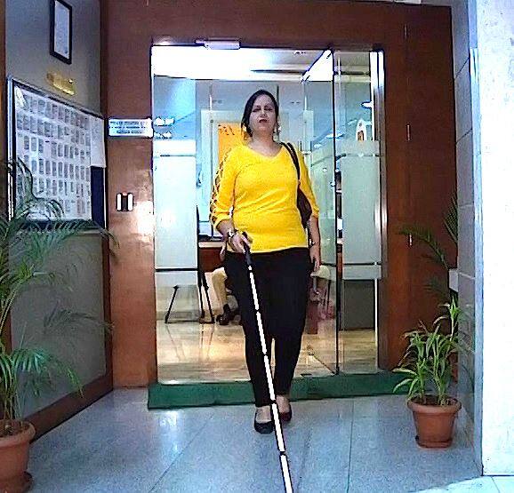 मुंबई की निधि दिव्यांग अधिकार और महिला न्याय कार्यकर्ता हैं. निधि ने कई राष्ट्रीय और अंतरराष्ट्रीय नामी संगठनो के साथ काम किया है. निधि नेत्रहीन हैं और 'द राइजिंग फ्लेम' नाम से एक संगठन चलाती हैं. 