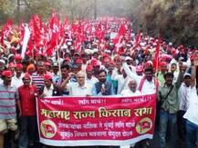 महाराष्ट्र: हजारों किसान पहुंचे मुंबई के पास, परसों करेंगे विधानसभा का घेराव