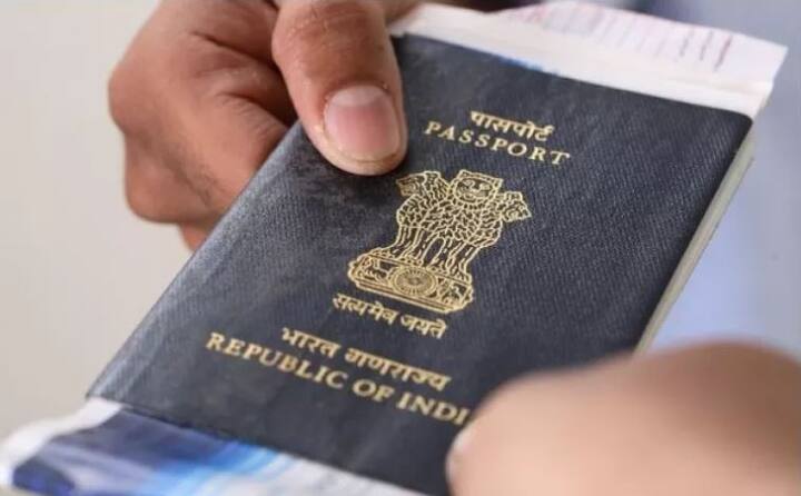 इसके बाद पुलिस वेरीफिकेशन और LIU वेरीफिकेशन की जाती है, जिसके बाद आप अपना पासपोर्ट प्राप्त कर सकते हैं.