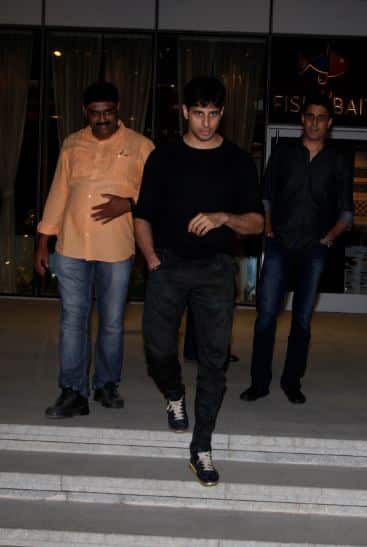 'अय्यारी' में सिद्धार्थ के साथ राकुल प्रीत और मनोज वाजपेयी ने लीड रोल निभाया था. (तस्वीर: मानव मंगलानी)