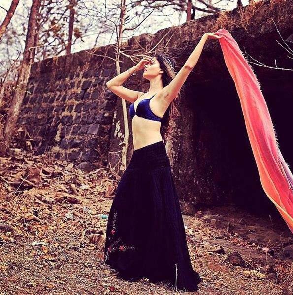 सभी तस्वीरें इंस्टाग्राम से ली गई हैं.