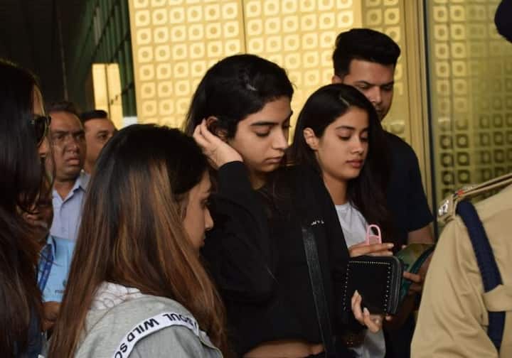 मीडिया रिपोर्ट्स के मुताबिक ये श्रद्धांजलि सभा चेन्नई के होटल क्राउन प्लाजा में रखी गई है. (तस्वीर: मानव मंगलानी)