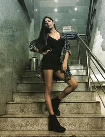 पूनम पांडे की ऐसी तस्वीरें, जिन्हें देखकर याद आ जाएगी 'नशा' की 'हॉट टीचर'