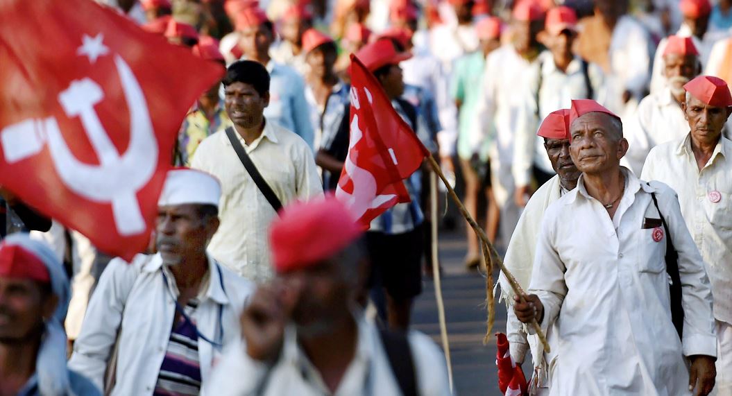 जानें, क्यों महाराष्ट्र के 30 हजार से अधिक किसान 6 दिनों से हैं सड़कों पर, क्या है उनकी मांग?