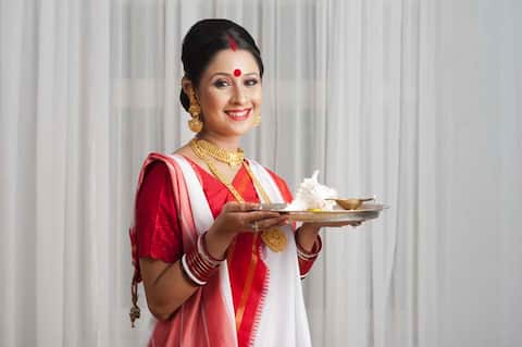 नवरात्रि में यूं दिख सकते हैं आकर्षक और फैशनेबल नवरात्रि में यूं दिख सकते हैं आकर्षक और फैशनेबल