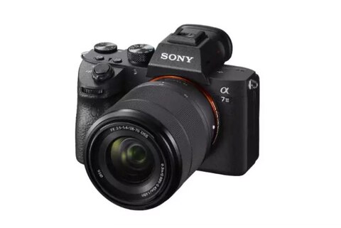 Sony ने उतारा α7 III कैमरे का नया मॉडल उतारा, जानें खूबियां