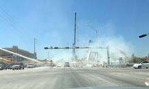 अमेरिका में पुल गिरने से चार लोगों की मौत, कई हताहत