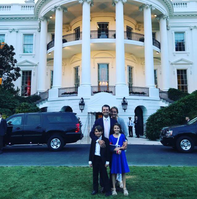 दोनों साल 2005 में शादी के बंधन में बंधे थे और इनके पांच बच्चे हैं.